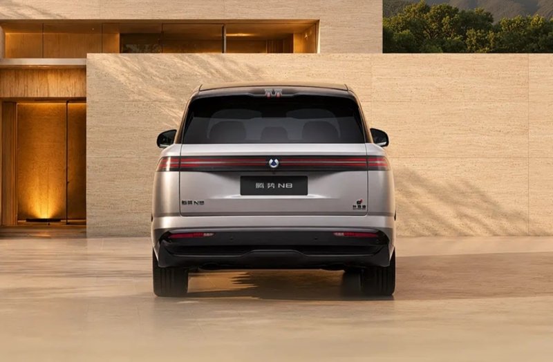 Denza N8 elétrico em detalhe divulgado por fonte chinesa