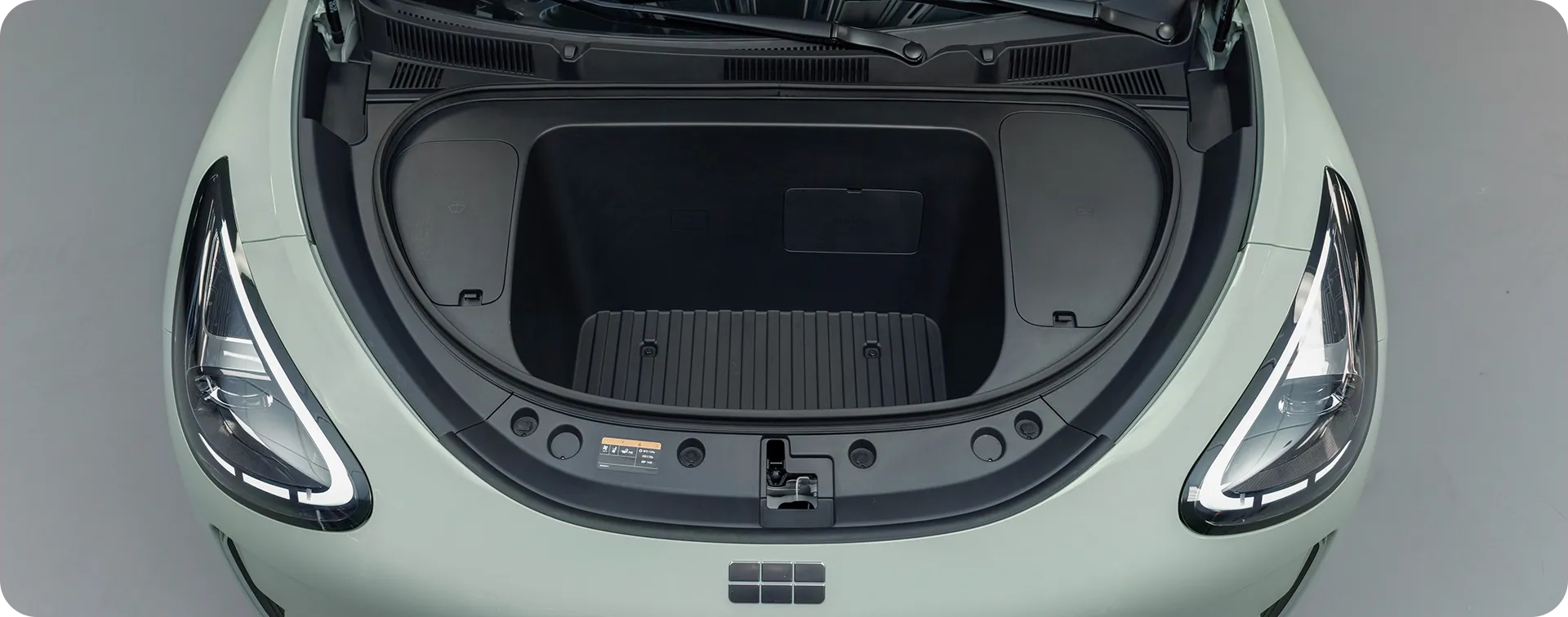 Interior e espaço do Geely EX2