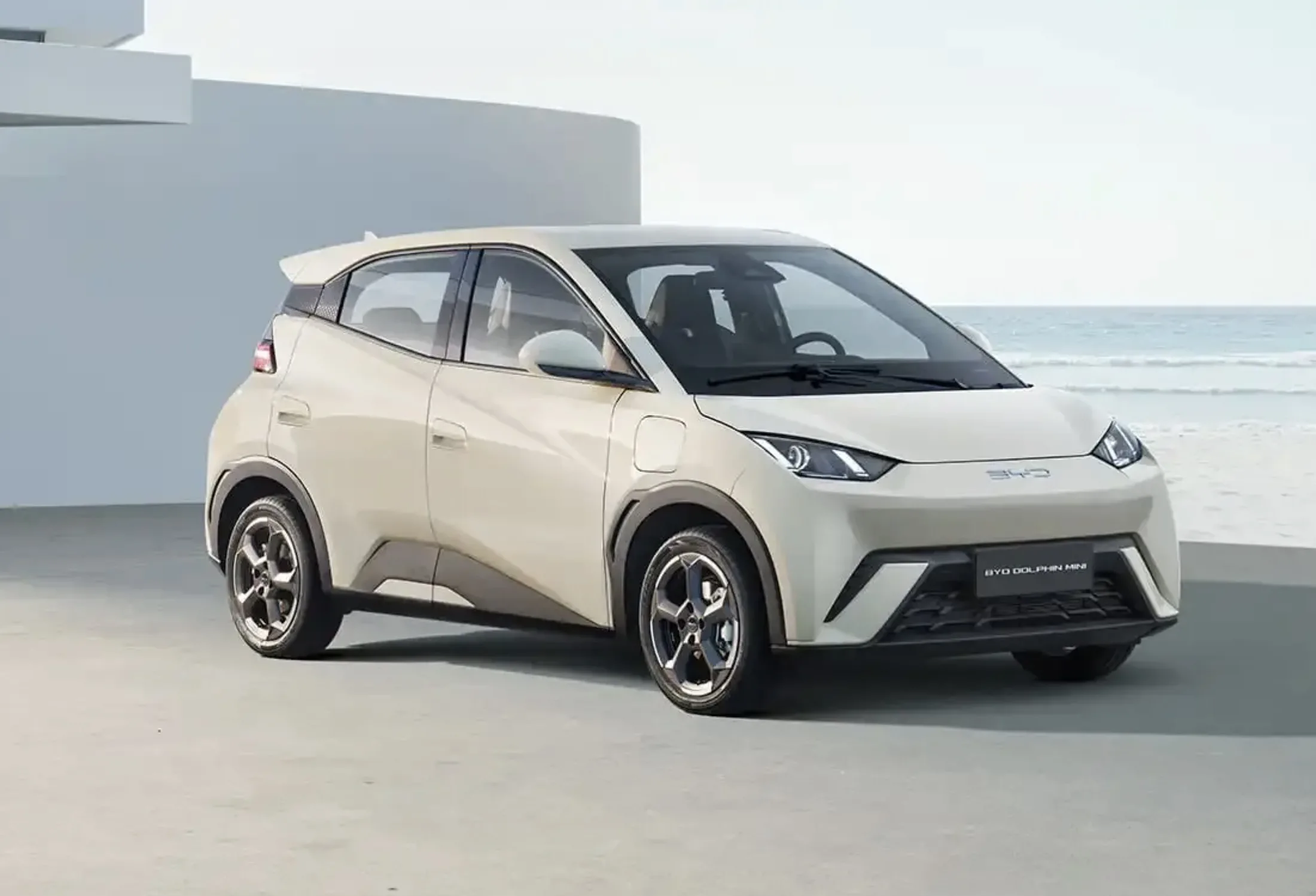 BYD Dolphin Mini GL em imagem de divulgação
