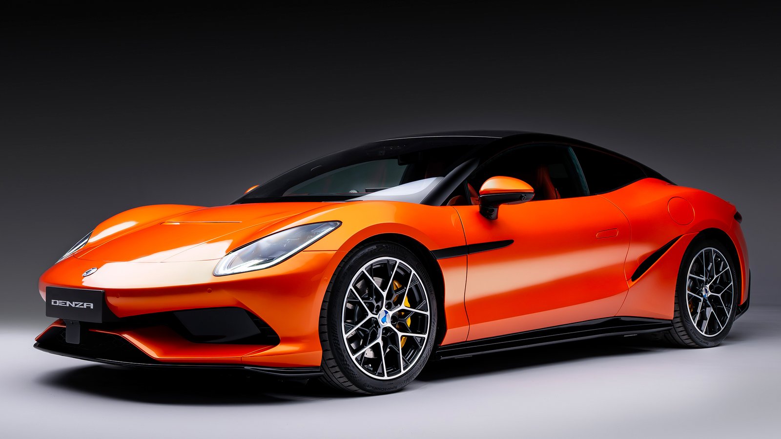 Denza Z, supercarro elétrico de três motores apresentado em Goodwood